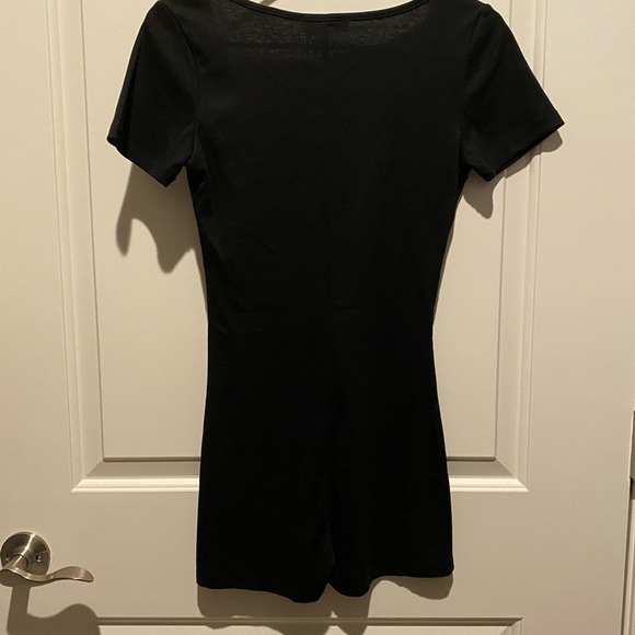 XS NWT black romper - Picture 6 of 7